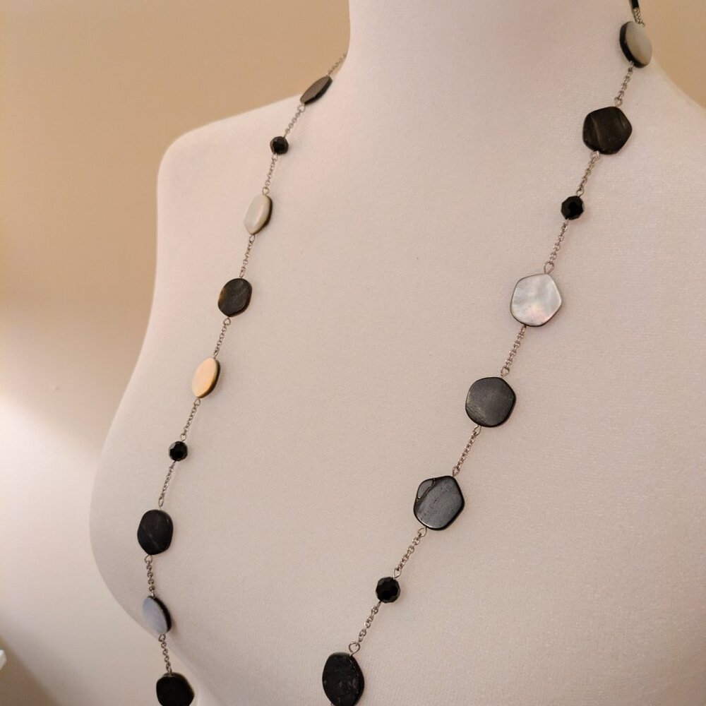 Lia Sophia Long Necklace Black White Mother of Pearl Silver Tone Necklace - Picture 2 of 4